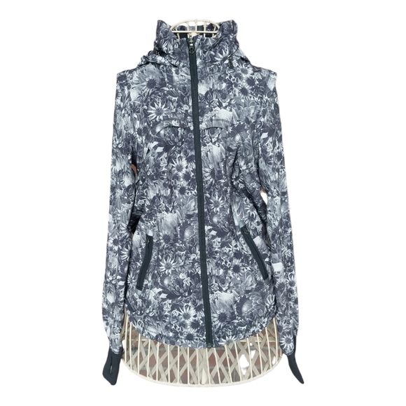 NWOT Lululemon Bring Back the Track Jacket Reflective - Picture 6 of 13